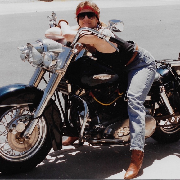 Vintage Harley-Davidson & Vintage Clothing - Picture 5 of 6